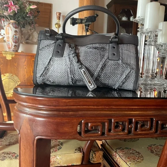 Burberry Grey Leather and Woven Patchwork Straw Satchel - Picture 9 of 9